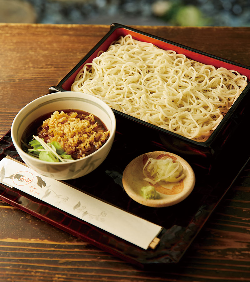 昼からやりたくなる〝誘惑の一杯〞 ― 室町砂場 日本橋店